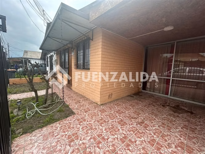 Casa en venta de 2 dorm. en Maipú