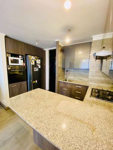 PRECIO CONVERSABLE! METRO ECUADOR DEPARTAMENTO 2 D +2 B + BODEGA + ESTACIONAMIENTO - Imagen 4