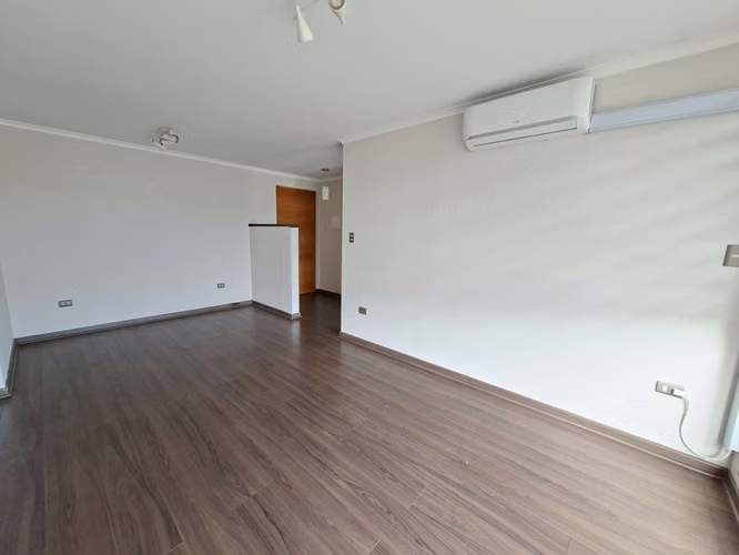 Excelente Departamento en Arriendo en Condominio Santa Ana