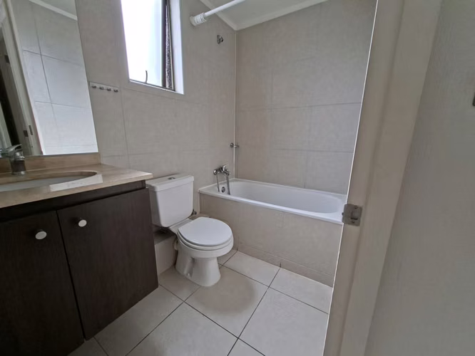 Excelente Departamento en Arriendo en Condominio Santa Ana