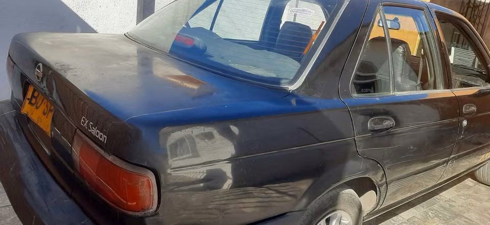 TAXI COLECTIVO - NISSAN V16 - PATENTE COMERCIAL