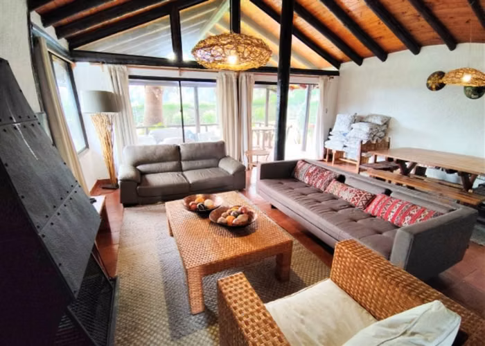 Vende casa a orilla de Lago Rapel. 5 dorm. Condominio. - Imagen 7