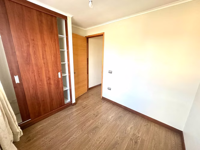 TRIPLEX 4 DORMITORIOS EN CONDOMINIO HAVERBECK JUNTO AL RÍO