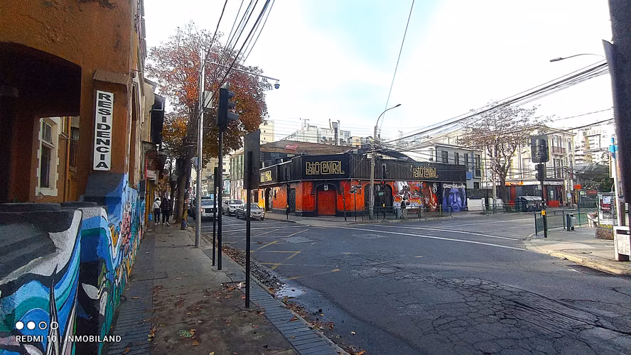 Gran PROPIEDAD COMERCIAL y HOTEL : Calle Von Schroeders esquina Arlegui