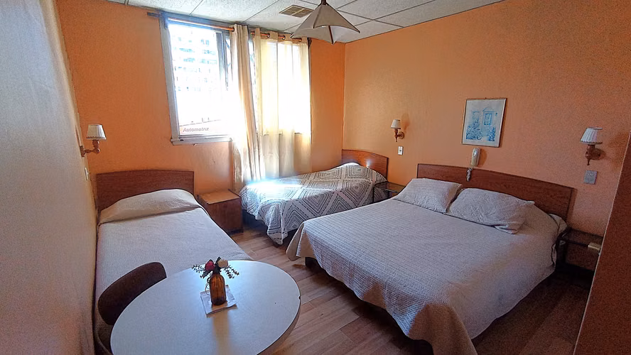 Gran PROPIEDAD COMERCIAL y HOTEL : Calle Von Schroeders esquina Arlegui