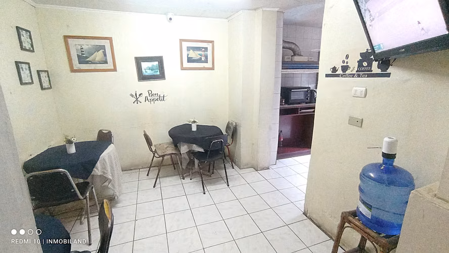 Gran PROPIEDAD COMERCIAL y HOTEL : Calle Von Schroeders esquina Arlegui