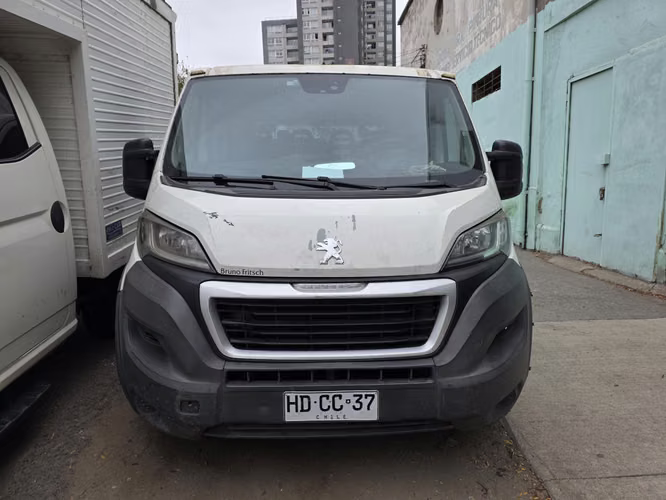 Peugeot Boxer 2.2 pick up doble cabina