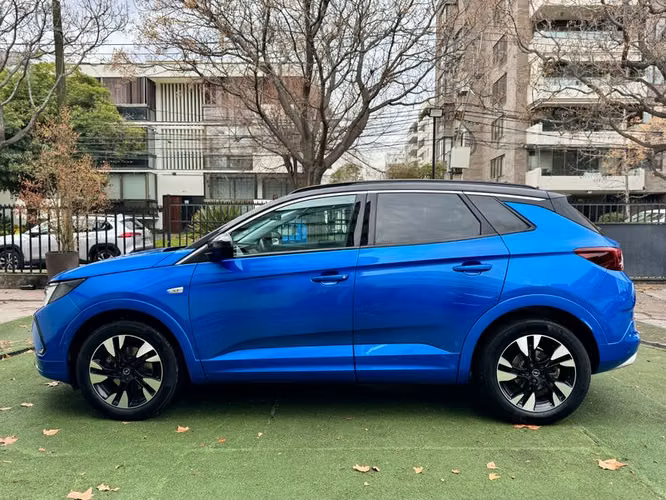 OPEL GRANDLAND X GRANDLAND ULTIMATE 1.2T AT8 - 2024 | 2785