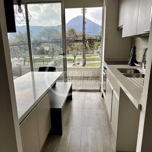 Departamento en arriendo de 3 dorm. en Vitacura