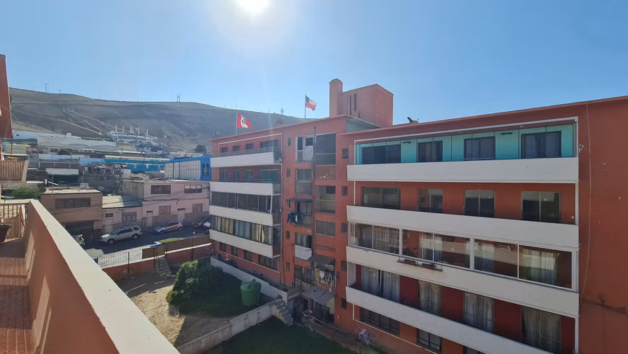 YUNGAY/PISO CUATRO/4 DORMITORIOS