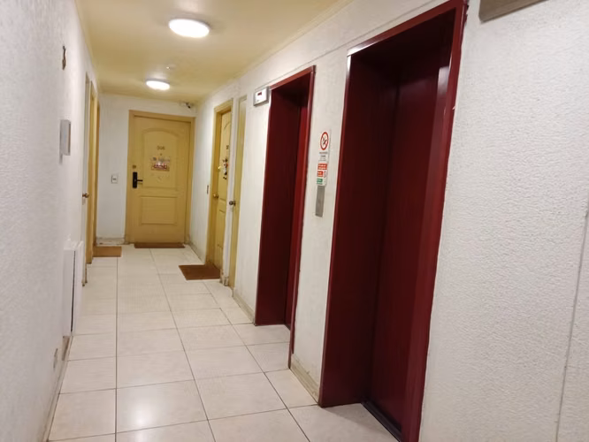 OFICINA EN  VIÑA DEL MAR, 1 NORTE CON 2 PONIENTE, 1 PRIVADO, ESTACIONAMIENTO.