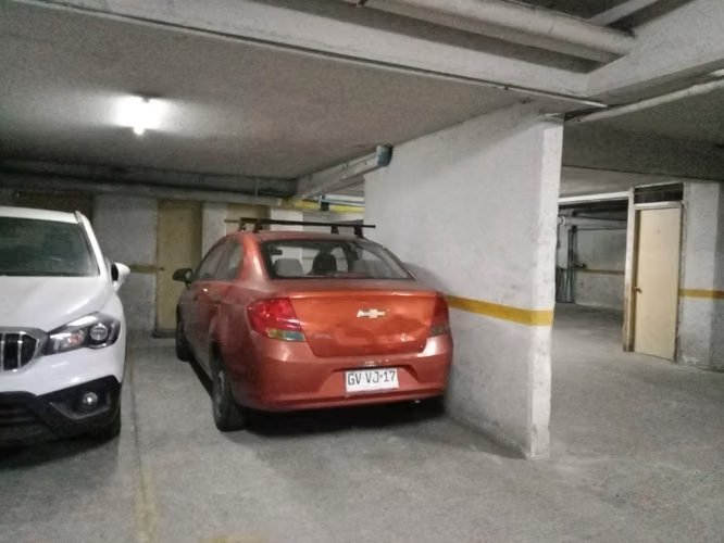 OFICINA EN  VIÑA DEL MAR, 1 NORTE CON 2 PONIENTE, 1 PRIVADO, ESTACIONAMIENTO.