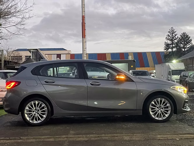 BMW 118i DYNAMIC HATCH 1.5 AUT 2024