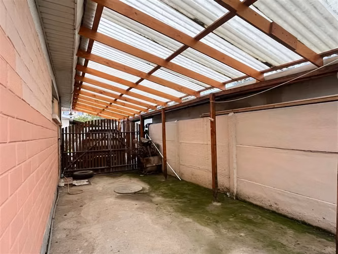 Casa en venta de 3D. 1B. 2E. Belloto Norte - Imagen 14