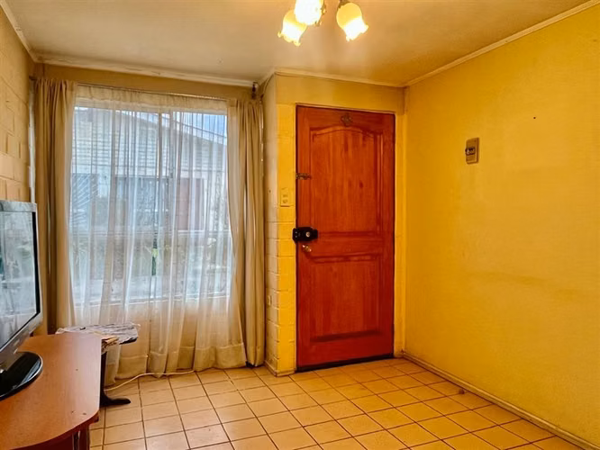 Casa en venta de 3D. 1B. 2E. Belloto Norte - Imagen 5