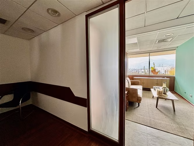 Oficina en arriendo en Las Condes - Imagen 4