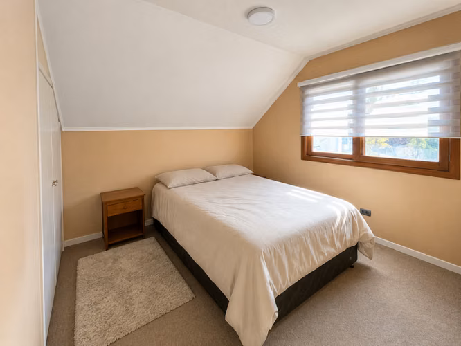  EN VENTA, CASA GRAN UBICACION EN AVDA. STA MARIA, CURICO