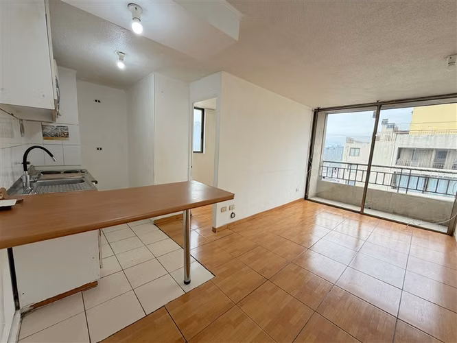 Depto en arriendo de 2D/1B, Vic Mackenna 1700 Metro Ñuble