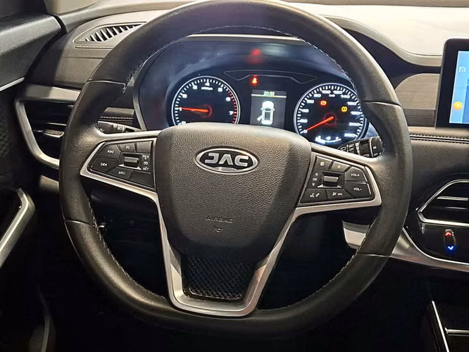 JAC JS8 2024