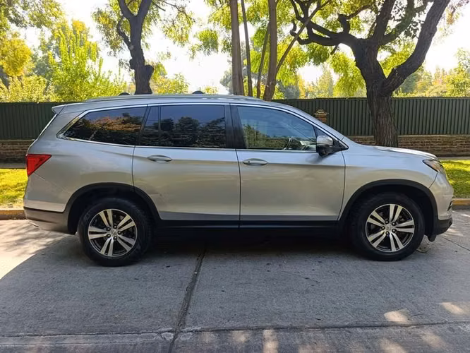 HONDA PILOT TOURING 3.5 AUT 4X4 - 2016 | 2550