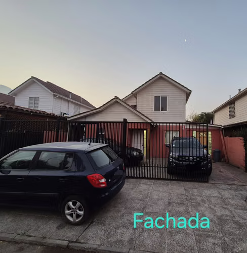 Bella Casa Amplia Psje Micro Barrio Maqui Larapinta