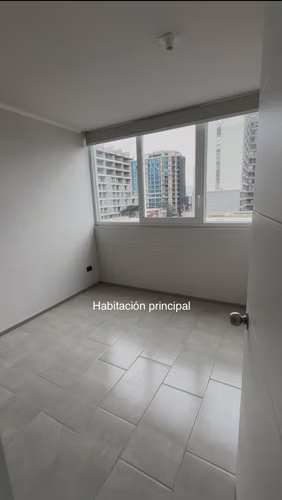 Se arrienda departamento 2 habitaciones con estacionamiento