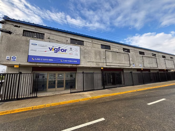 Locales para repuestos en zona industrial (178652)