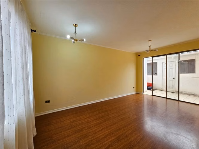 Casa en venta de 3 dorm. en La Serena Barrio Universitario