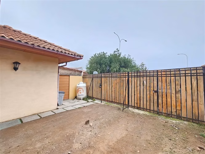 Casa en venta de 3 dorm. en La Serena Barrio Universitario