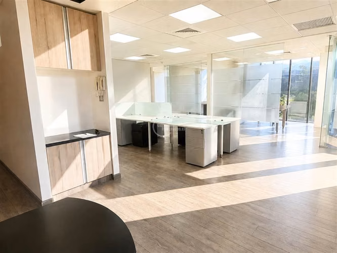 Oficina en arriendo en Lo Barnechea
