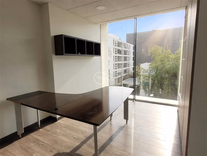 Oficina en arriendo en Lo Barnechea