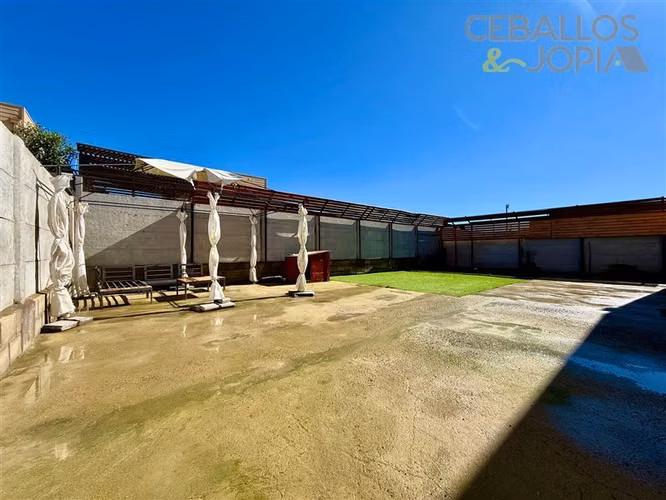 Casa en venta de 3 dorm. en Villa Alemana