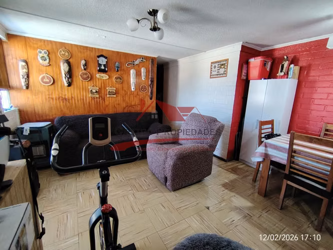 Departamento en Tercer Piso con 2 Dormitorios, 1 Baño, San Bernardo.