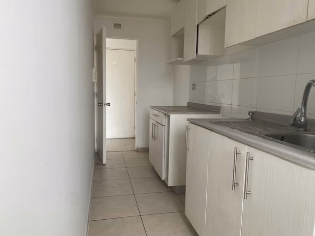 SE ARRIENDA DEPTO EN EDIFICIO AMUNATEGUI - Imagen 7