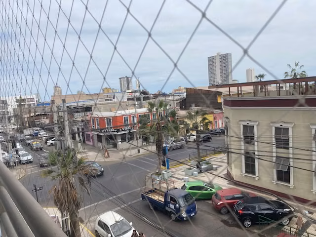 SE ARRIENDA DEPTO EN EDIFICIO AMUNATEGUI - Imagen 5
