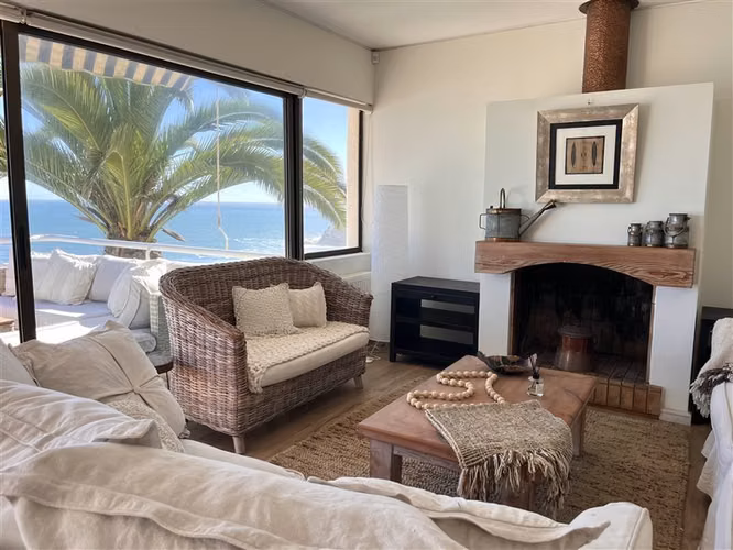 Casa 5 dormitorios, vista al mar, amplios espacios, Reñaca.