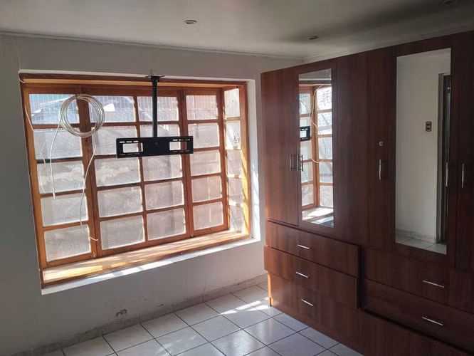 Amplia Casa en Arriendo para Empresas (178656)