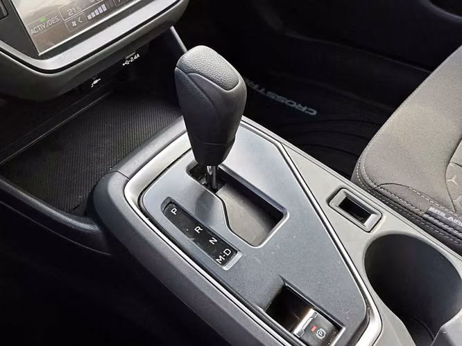 SUBARU CROSSTREK 2024