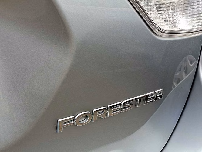 SUBARU FORESTER 2024