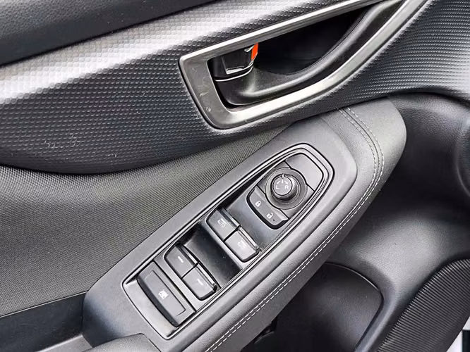 SUBARU FORESTER 2024
