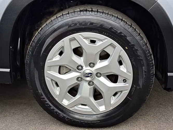 SUBARU FORESTER 2024