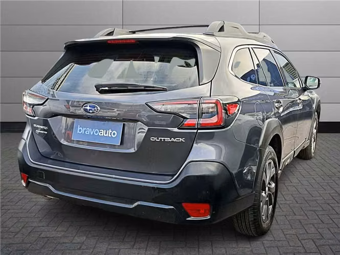 SUBARU OUTBACK 2021