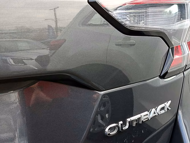 SUBARU OUTBACK 2021