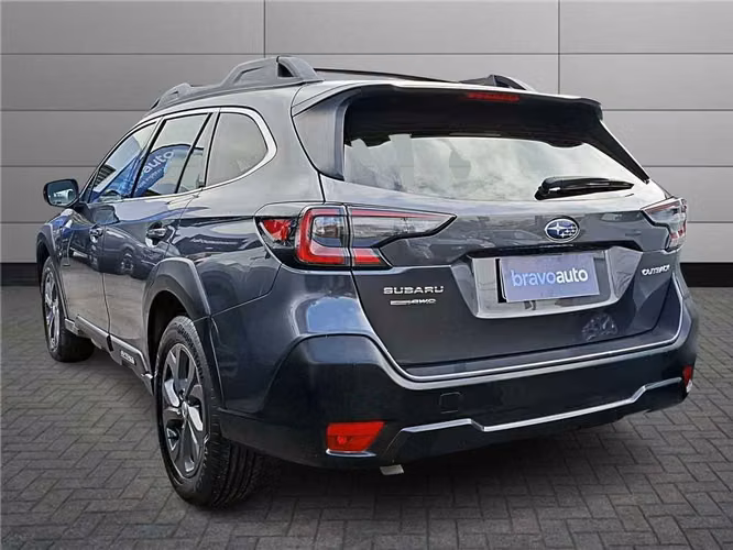 SUBARU OUTBACK 2021