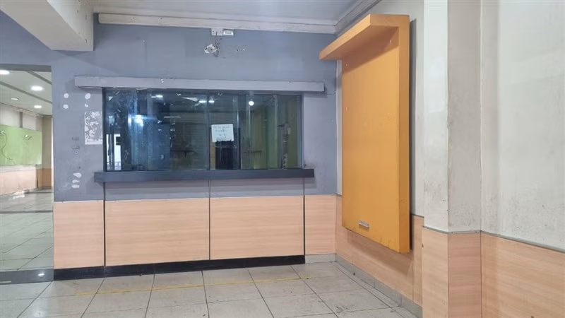 Local Comercial en arriendo en La Cisterna - Imagen 8