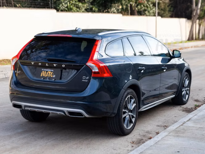 Volvo V60 D4 4X4 2.4 Limited 2018