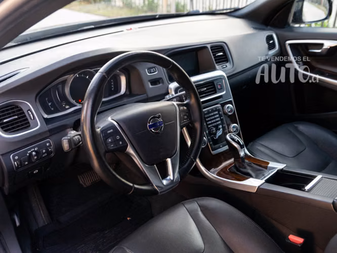 Volvo V60 D4 4X4 2.4 Limited 2018