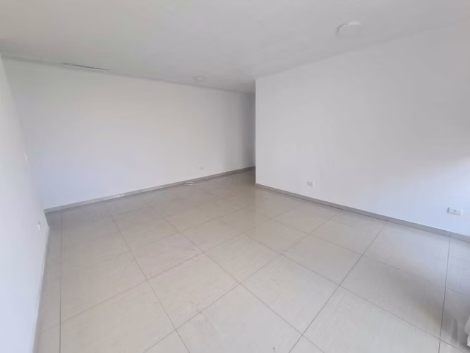 2D +1B  / Piso 5 / Remodelado / Vista Poniente (178678)