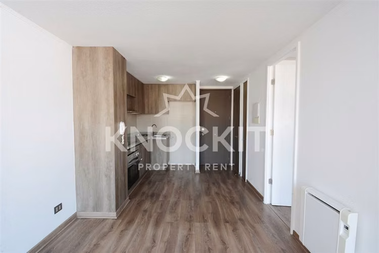 Arriendo Departamento con Balcón de 1D1B en Estación Central
