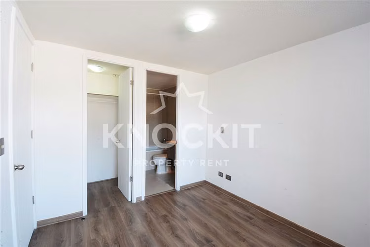 Arriendo Departamento con Balcón de 1D1B en Estación Central